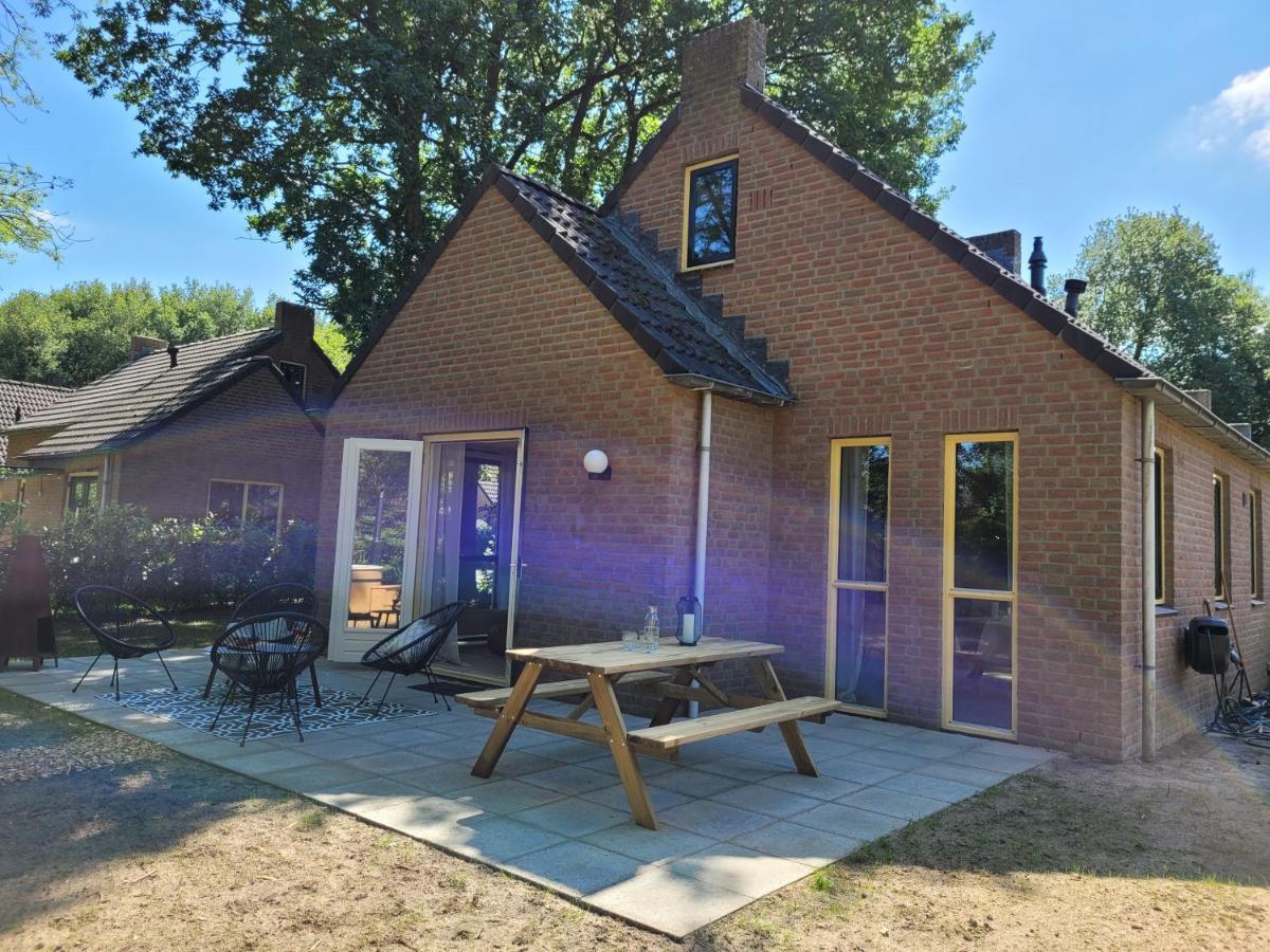 Retro Chic Wellness Met Hottub & Sauna Ewijk Exterior photo